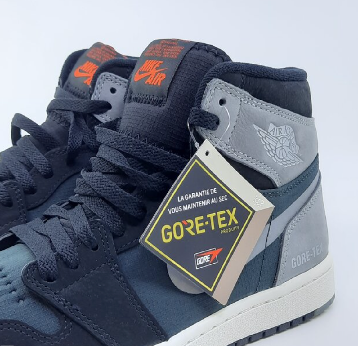 Jordan 1 Retro High Element GoreTex Black Particle Grey + Free Mystery Box