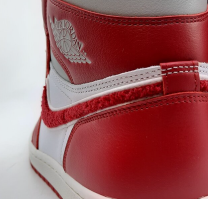 Nike Air Jordan 1 Retro High OG Varsity Red + Free Mystery Box