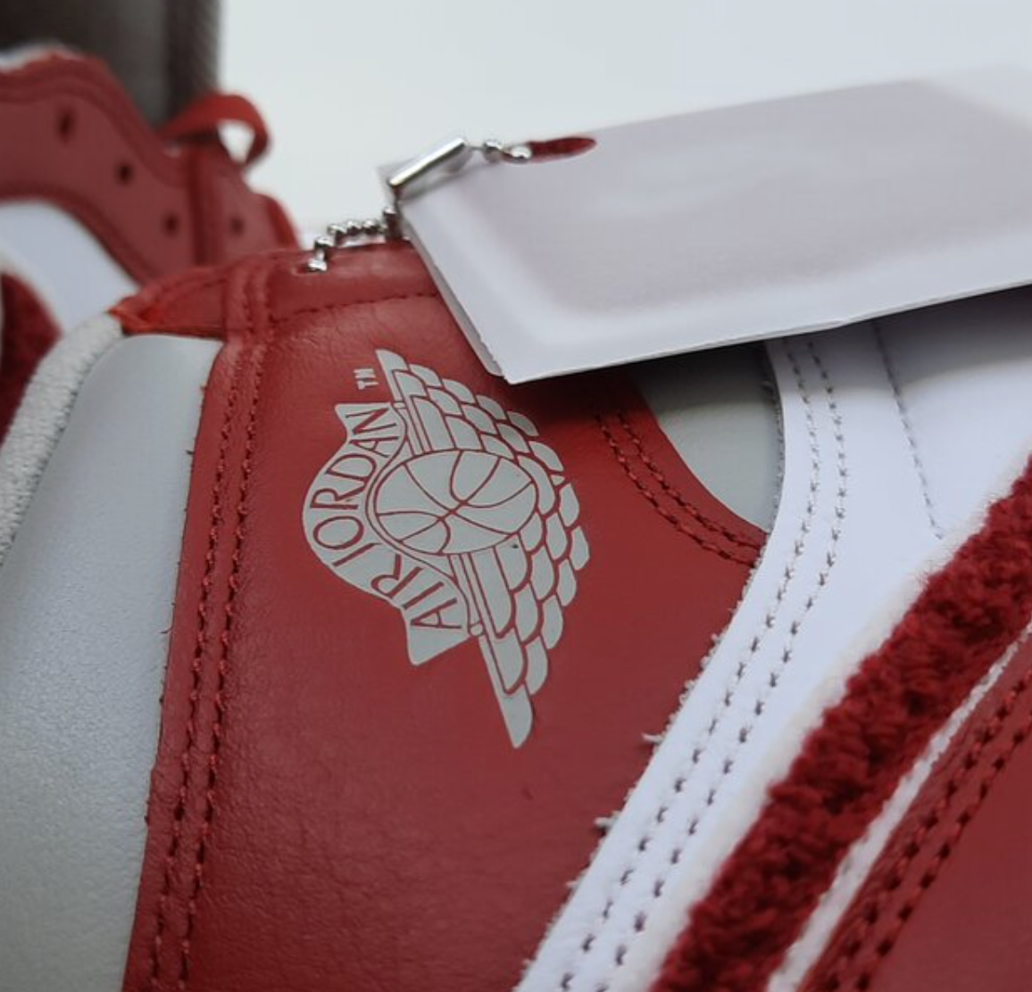 Nike Air Jordan 1 Retro High OG Varsity Red + Free Mystery Box