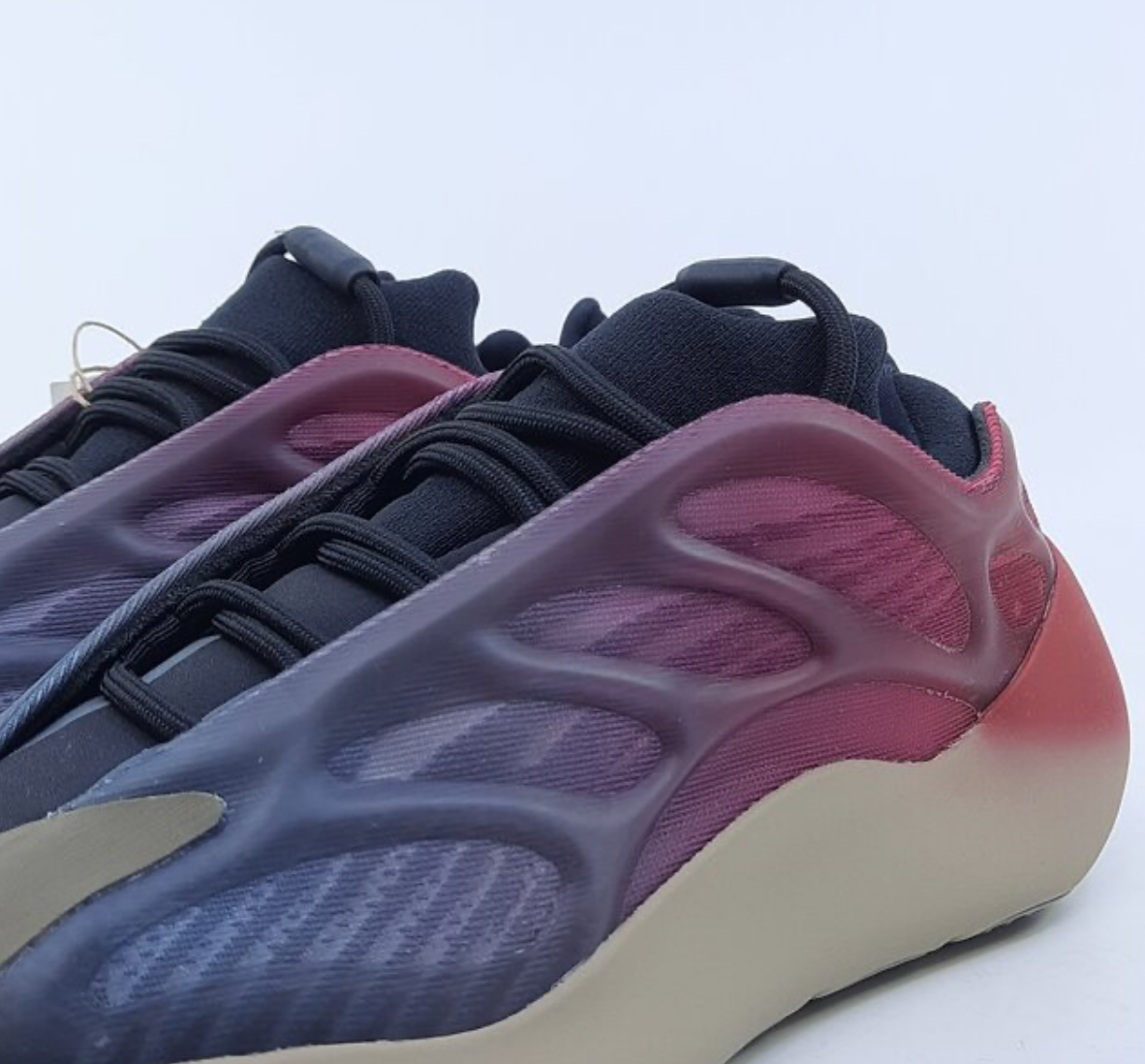 Adidas Yeezy700 V3 Fade Carbon + FREE MYSTERY BOX