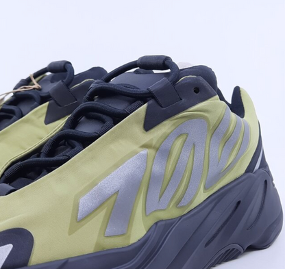 Adidas Yeezy700 MN VN Resin + FREE MYSTERY BOX